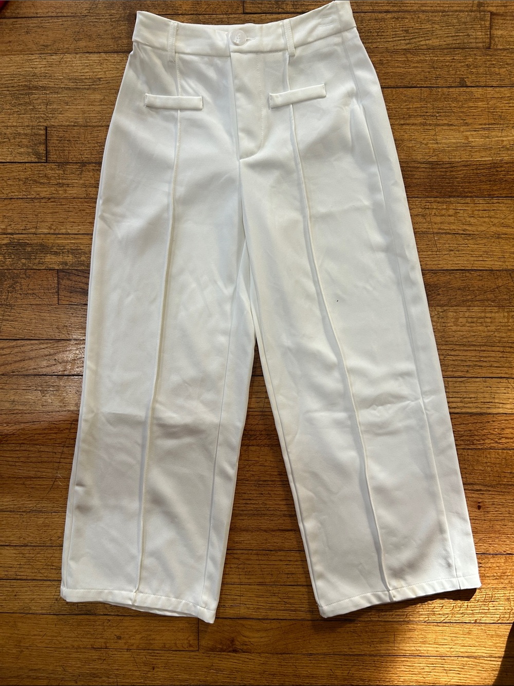 Classic White Women’s Petite Pleated Trousers